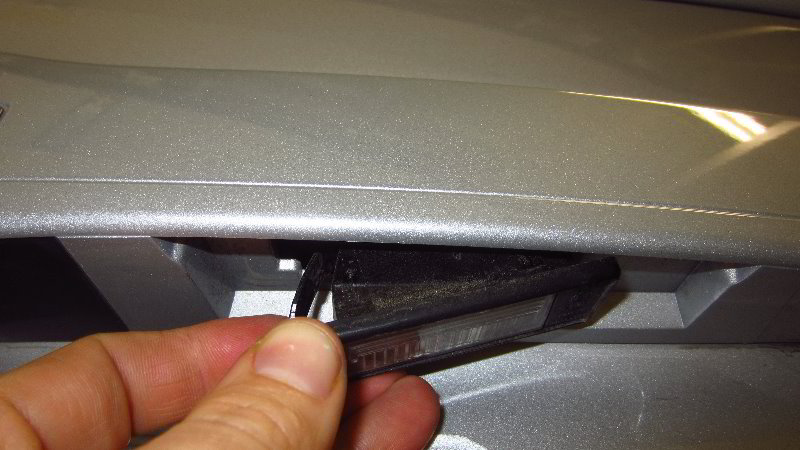 2012-2019-Nissan-Versa-License-Plate-Light-Bulbs-Replacement-Guide-006