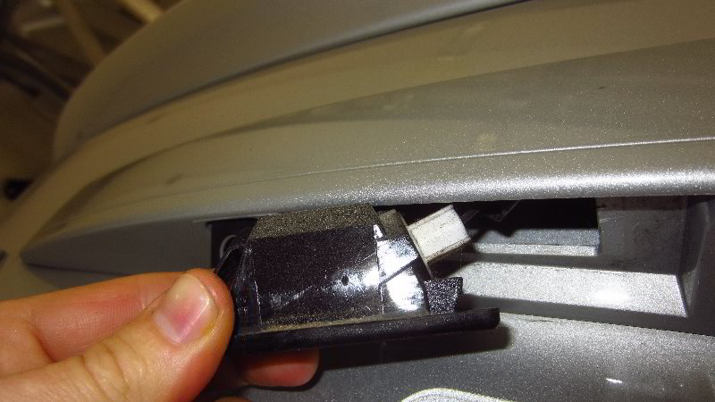 2012-2019-Nissan-Versa-License-Plate-Light-Bulbs-Replacement-Guide-010