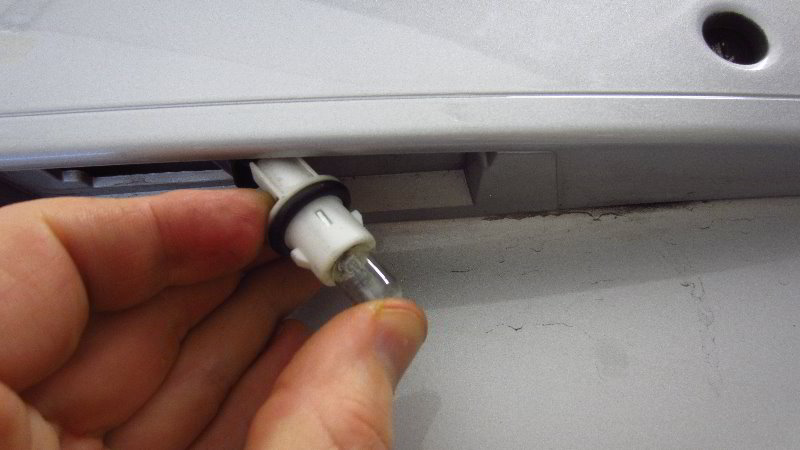 2012-2019-Nissan-Versa-License-Plate-Light-Bulbs-Replacement-Guide-016