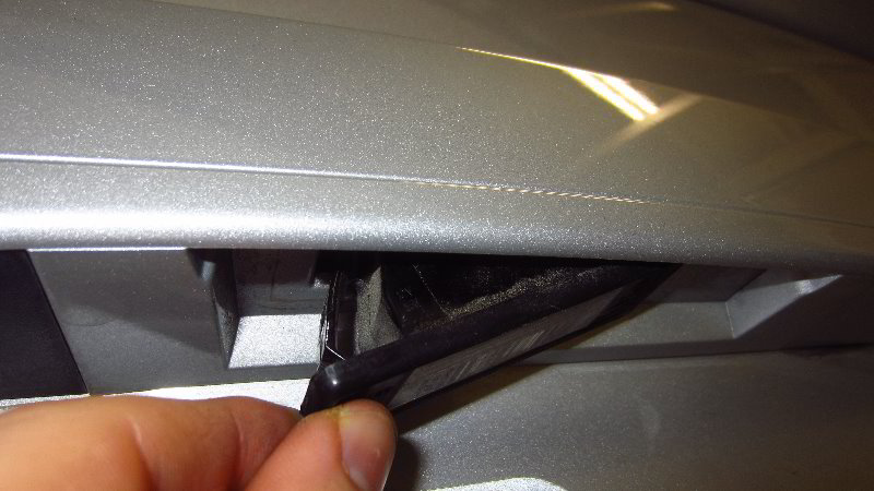 2012-2019-Nissan-Versa-License-Plate-Light-Bulbs-Replacement-Guide-019