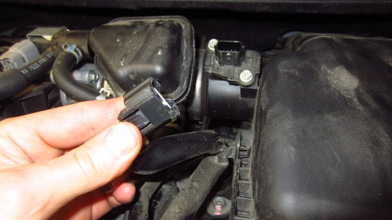 2012-2019-Nissan-Versa-Mass-Air-Flow-Sensor-Replacement-Guide-003