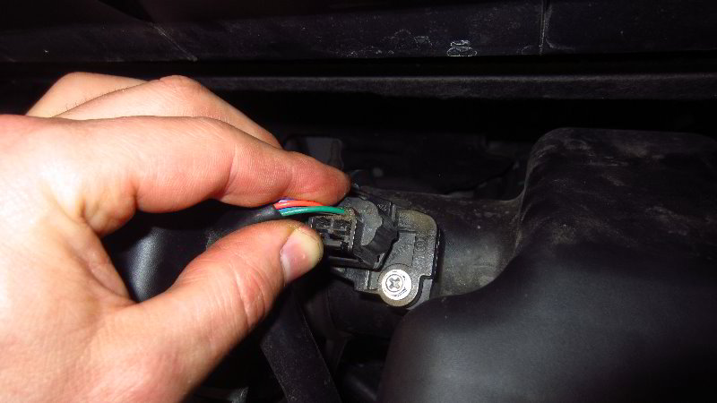 2012-2019-Nissan-Versa-Mass-Air-Flow-Sensor-Replacement-Guide-016