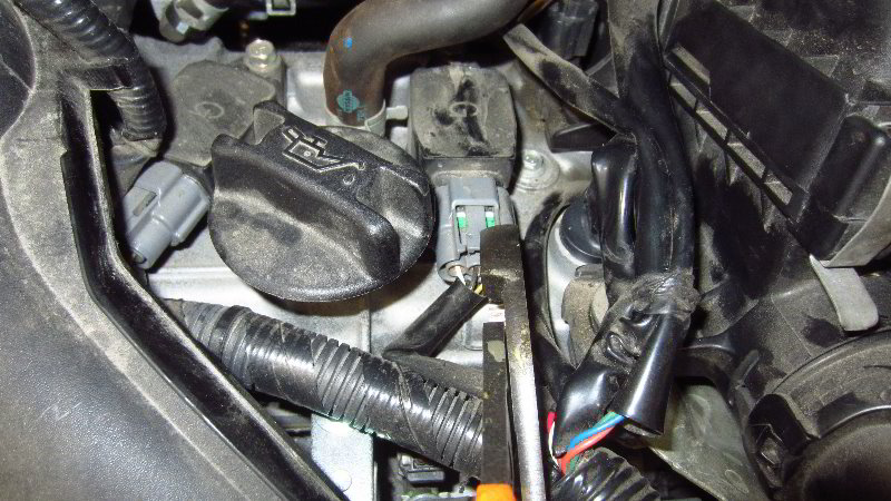 2012-2019-Nissan-Versa-Spark-Plugs-Replacement-Guide-009
