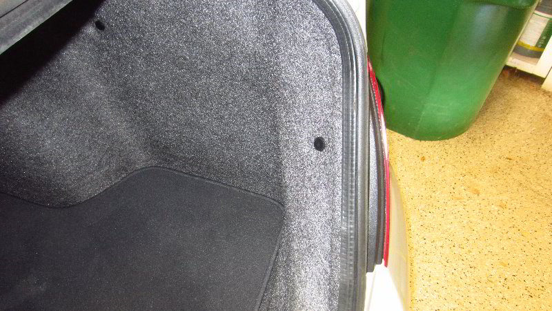 2012-2019-Nissan-Versa-Tail-Light-Bulbs-Replacement-Guide-002