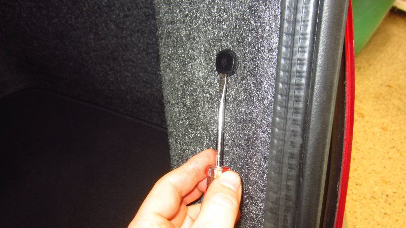 2012-2019-Nissan-Versa-Tail-Light-Bulbs-Replacement-Guide-003