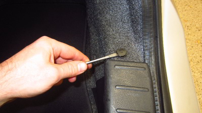 2012-2019-Nissan-Versa-Tail-Light-Bulbs-Replacement-Guide-005