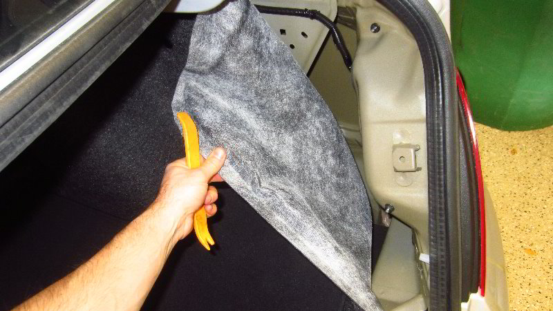 2012-2019-Nissan-Versa-Tail-Light-Bulbs-Replacement-Guide-008