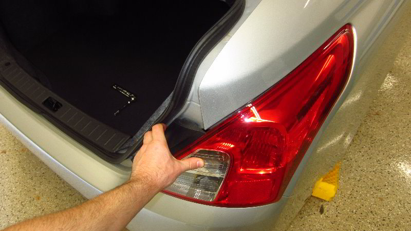 2012-2019-Nissan-Versa-Tail-Light-Bulbs-Replacement-Guide-013