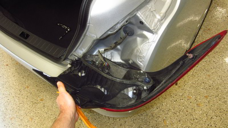 2012-2019-Nissan-Versa-Tail-Light-Bulbs-Replacement-Guide-015