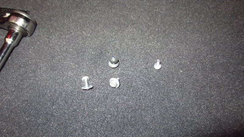 2012-2019-Nissan-Versa-Tail-Light-Bulbs-Replacement-Guide-020