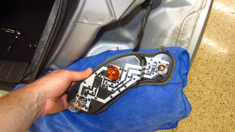 2012-2019-Nissan-Versa-Tail-Light-Bulbs-Replacement-Guide-021