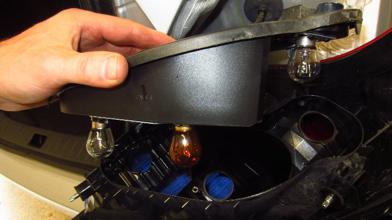 2012-2019-Nissan-Versa-Tail-Light-Bulbs-Replacement-Guide-032