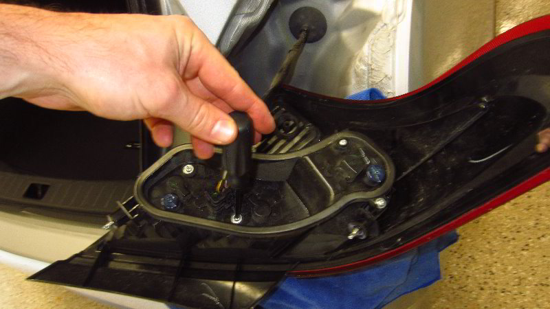 2012-2019-Nissan-Versa-Tail-Light-Bulbs-Replacement-Guide-034