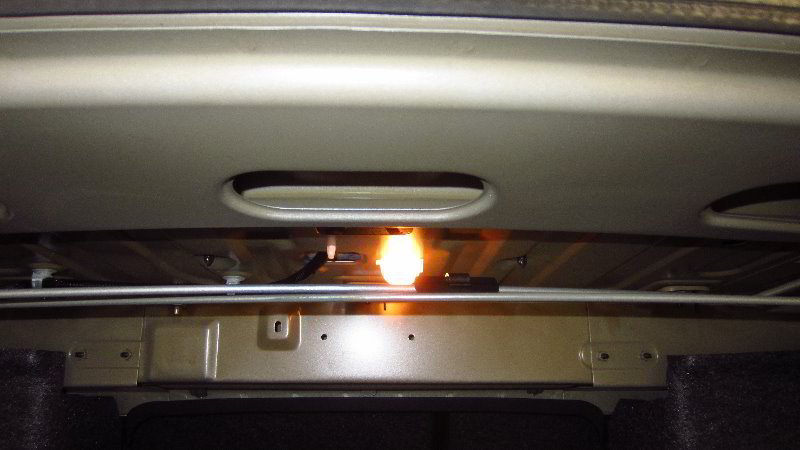 2012-2019-Nissan-Versa-Trunk-Light-Bulb-Replacement-Guide-001