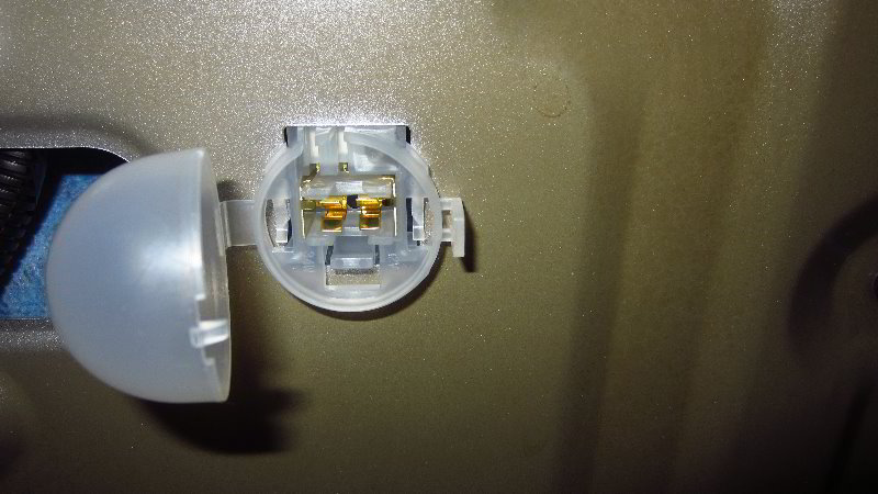 2012-2019-Nissan-Versa-Trunk-Light-Bulb-Replacement-Guide-006