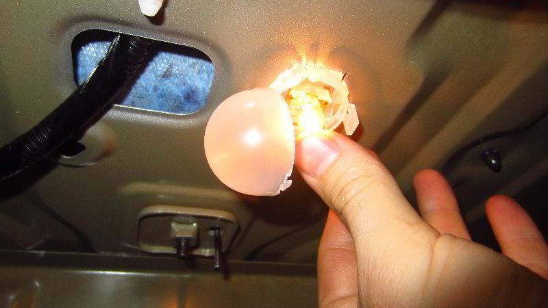 2012-2019-Nissan-Versa-Trunk-Light-Bulb-Replacement-Guide-007