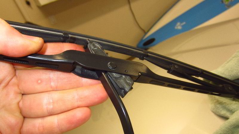 2012-2019-Nissan-Versa-Windshield-Wiper-Blades-Replacement-Guide-005