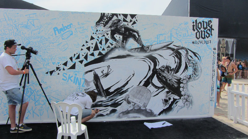 2012-Nike-US-Open-of-Surfing-Huntington-Beach-CA-081