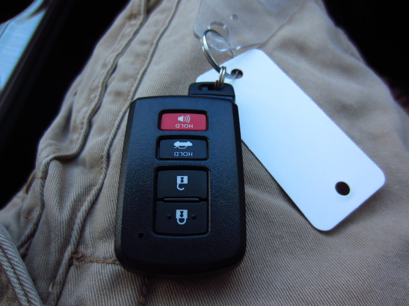 2012-Toyota-Camry-SE-Test-Drive-Review-023