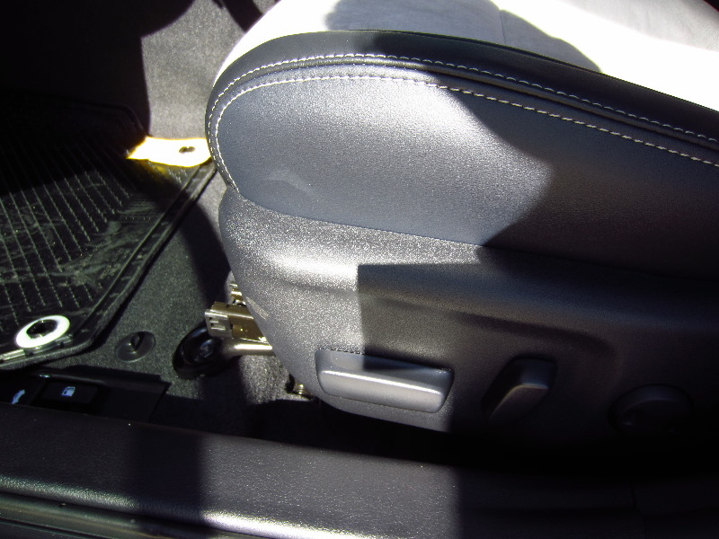 2012-Toyota-Camry-SE-Test-Drive-Review-030