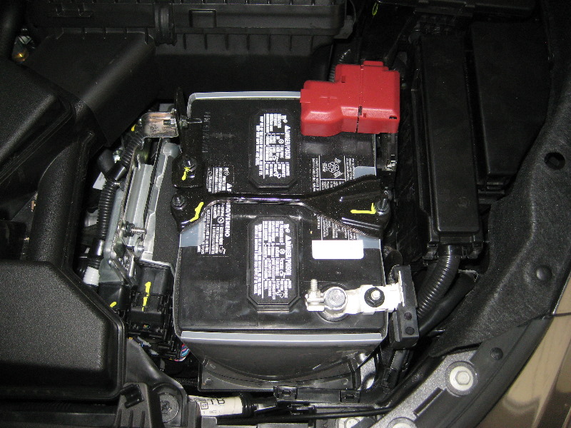 2013-2015-Nissan-Altima-12V-Automotive-Battery-Replacement-Guide-001