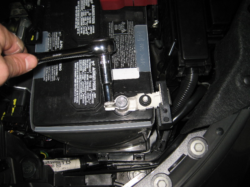 2013-2015-Nissan-Altima-12V-Automotive-Battery-Replacement-Guide-008