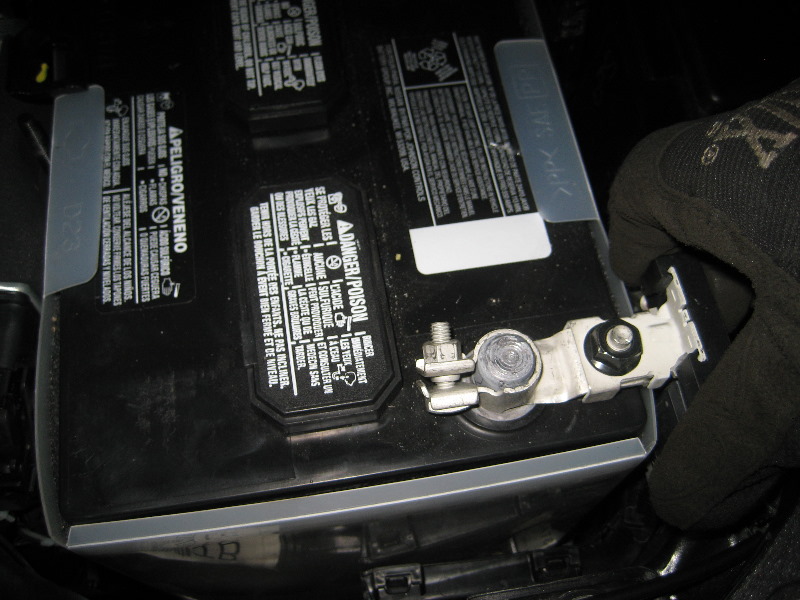 2013-2015-Nissan-Altima-12V-Automotive-Battery-Replacement-Guide-024