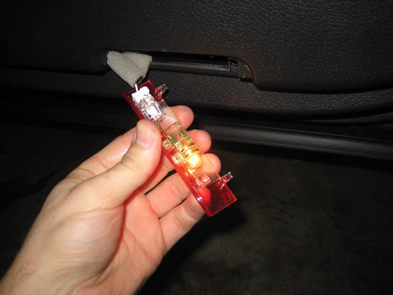 2013-2015-Nissan-Altima-Door-Courtesy-Step-Light-Bulb-Replacement-Guide-003