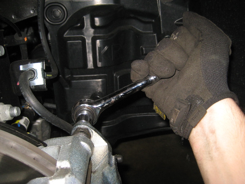 2013-2015-Nissan-Altima-Front-Brake-Pads-Replacement-Guide-030