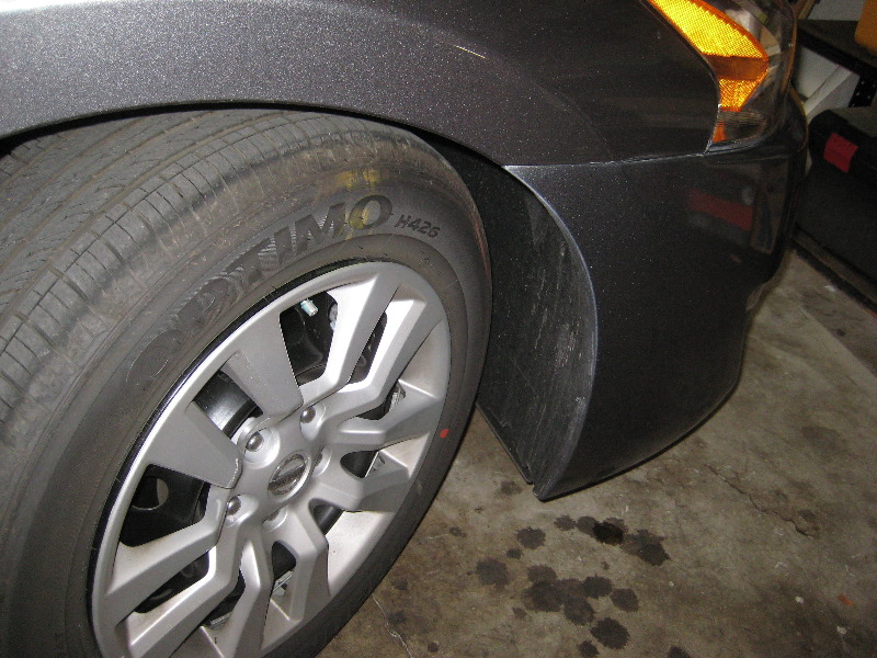 2013-2015-Nissan-Altima-Headlight-Bulbs-Replacement-Guide-002