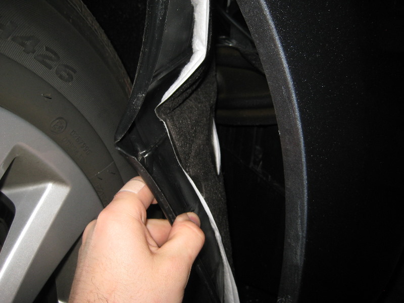 2013-2015-Nissan-Altima-Headlight-Bulbs-Replacement-Guide-006