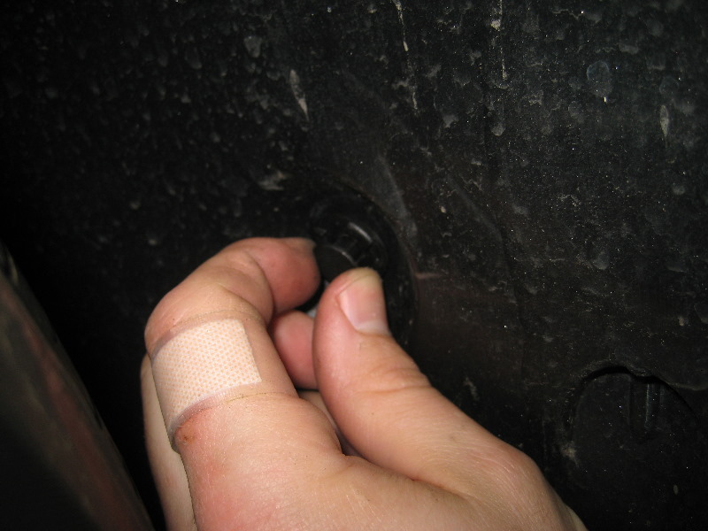 2013-2015-Nissan-Altima-Headlight-Bulbs-Replacement-Guide-026