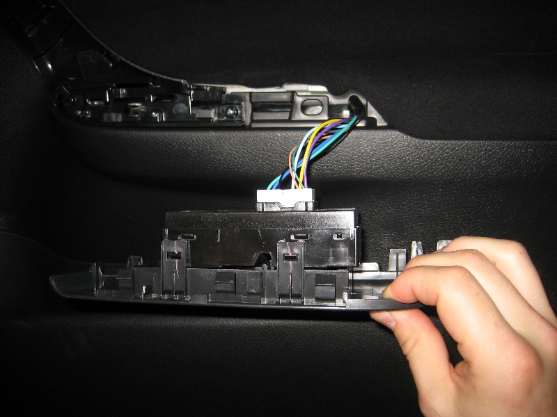 2013-2015-Nissan-Altima-Interior-Door-Panel-Removal-Guide-009