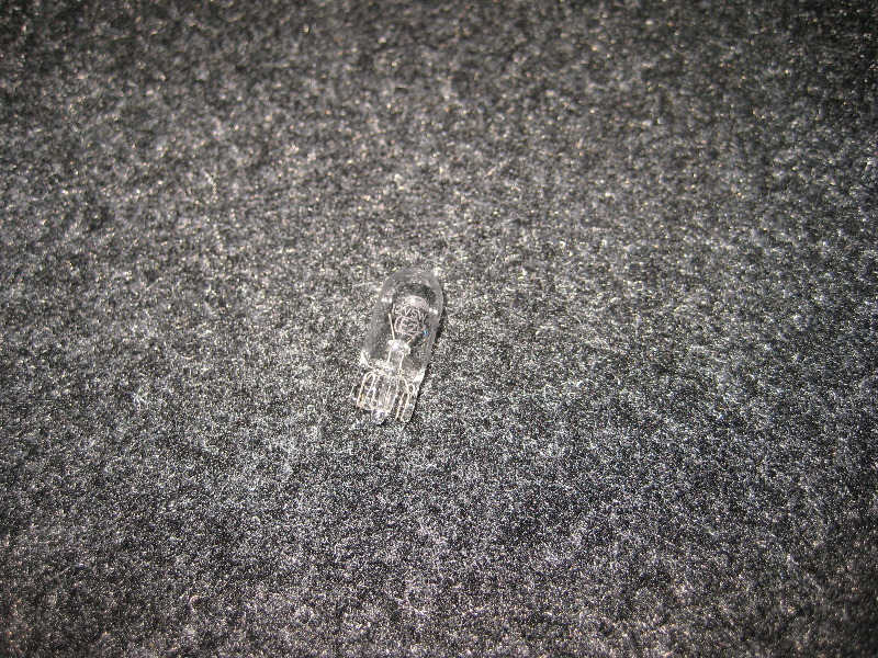 2013-2015-Nissan-Altima-License-Plate-Light-Bulbs-Replacement-Guide-015