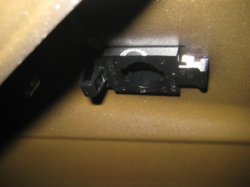 2013-2015-Nissan-Altima-License-Plate-Light-Bulbs-Replacement-Guide-017