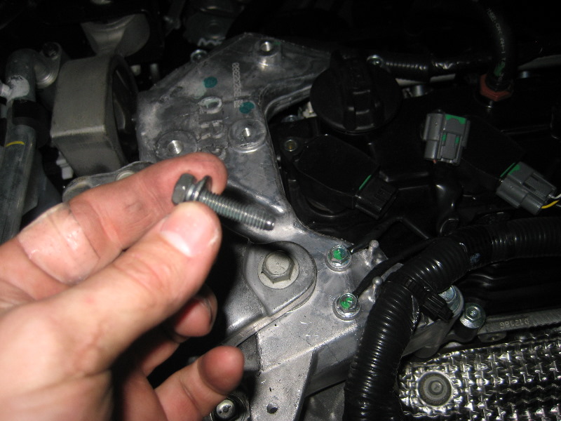 2013-2015-Nissan-Altima-QR25DE-Engine-Spark-Plugs-Replacement-Guide-008