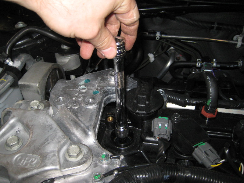 2013-2015-Nissan-Altima-QR25DE-Engine-Spark-Plugs-Replacement-Guide-014
