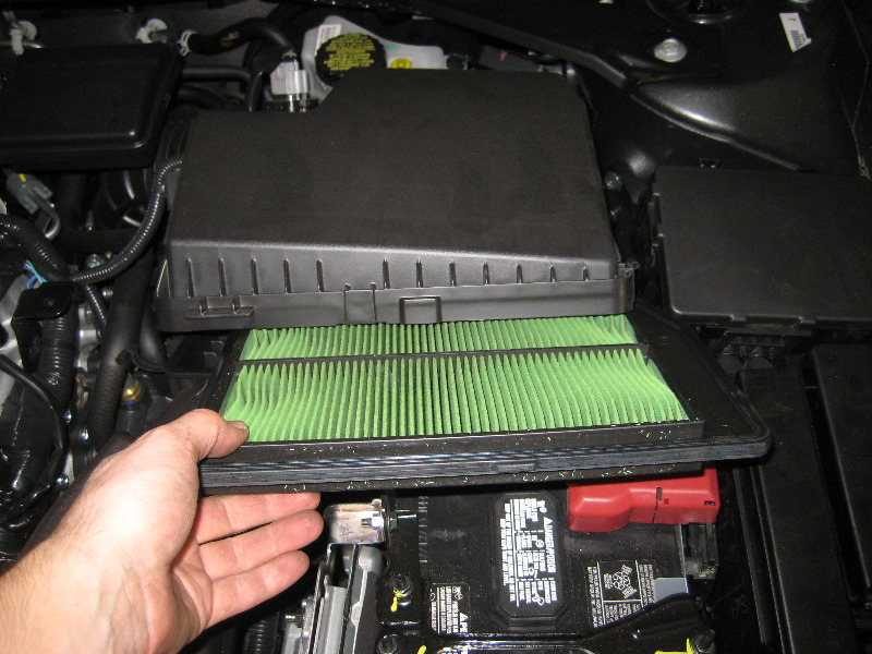 2013-2015-Nissan-Altima-QR25DE-I4-Engine-Air-Filter-Replacement-Guide-007