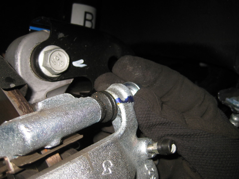 2013-2015-Nissan-Altima-Rear-Disc-Brake-Pads-Replacement-Guide-009