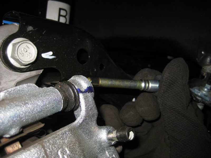 2013-2015-Nissan-Altima-Rear-Disc-Brake-Pads-Replacement-Guide-010