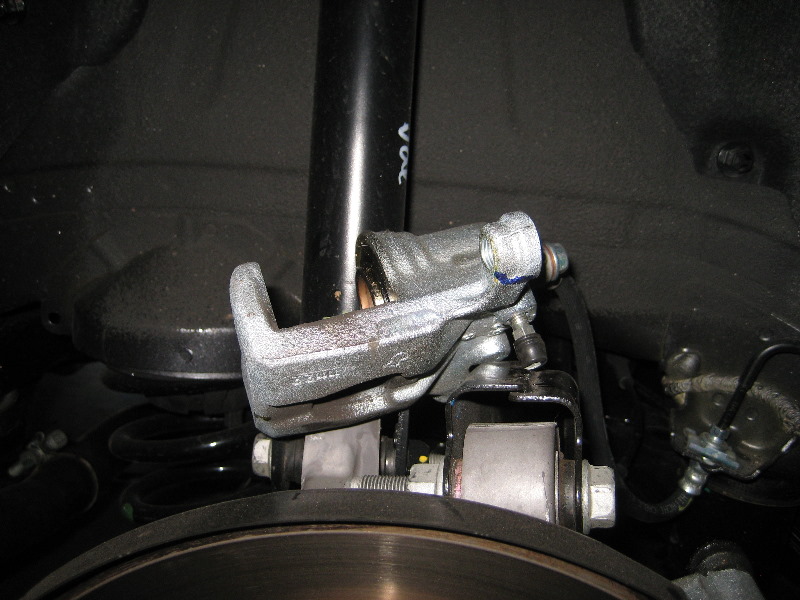 2013-2015-Nissan-Altima-Rear-Disc-Brake-Pads-Replacement-Guide-013