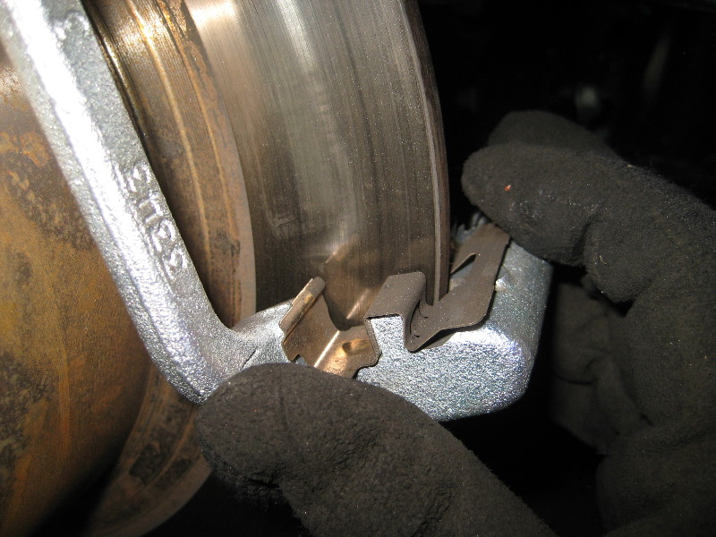 2013-2015-Nissan-Altima-Rear-Disc-Brake-Pads-Replacement-Guide-016