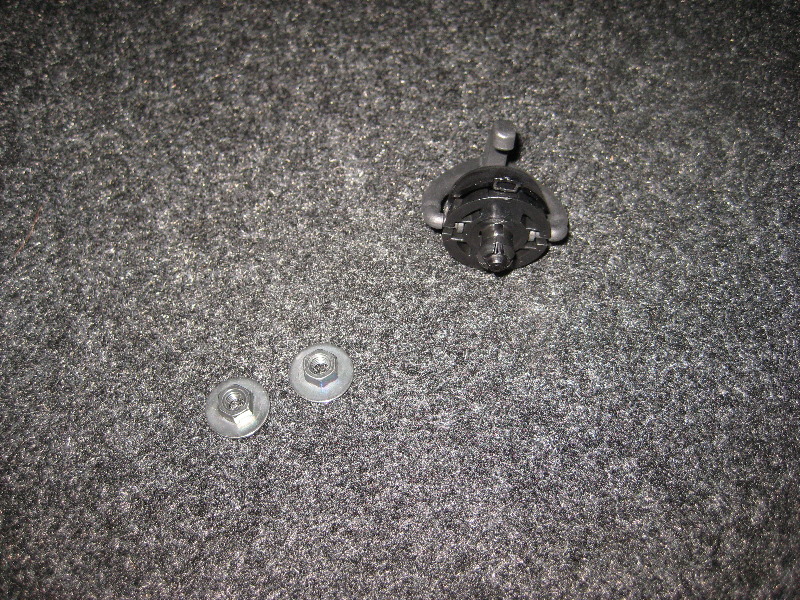 2013-2015-Nissan-Altima-Tail-Light-Bulbs-Replacement-Guide-010