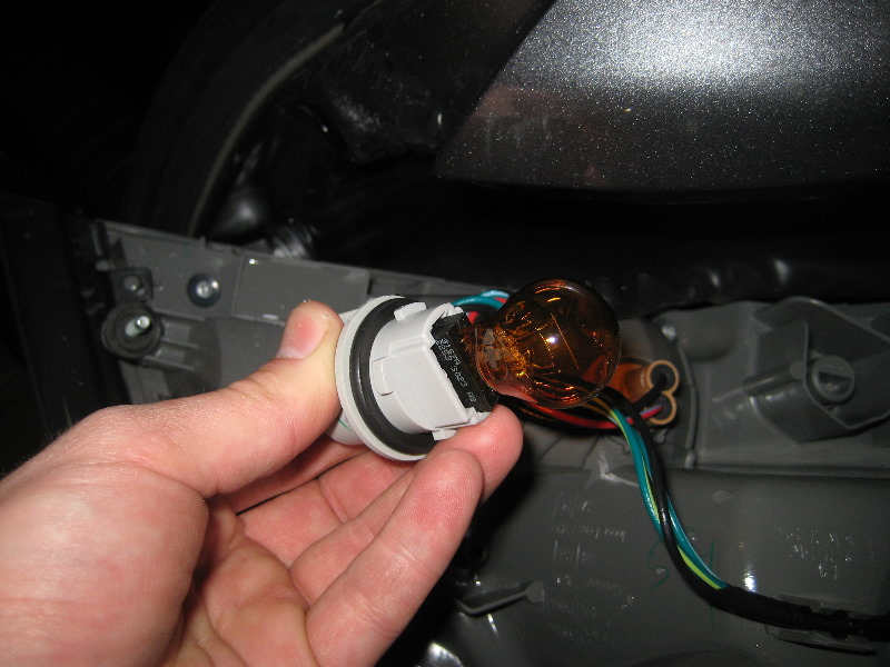 2013-2015-Nissan-Altima-Tail-Light-Bulbs-Replacement-Guide-020