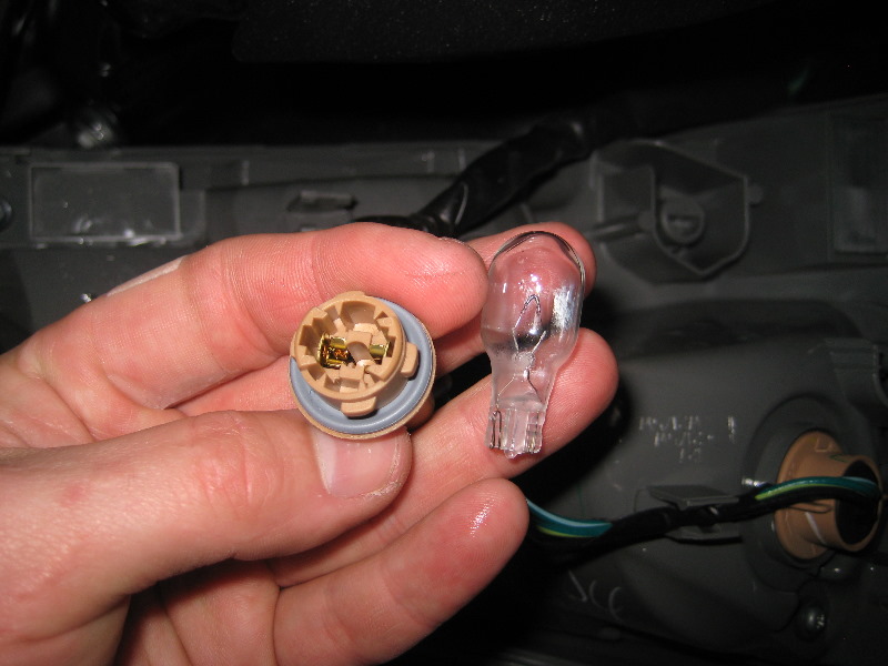 2013-2015-Nissan-Altima-Tail-Light-Bulbs-Replacement-Guide-025