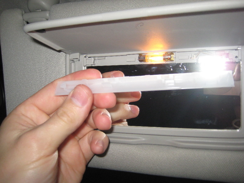 2013-2015-Nissan-Altima-Vanity-Mirror-Light-Bulb-Replacement-Guide-005