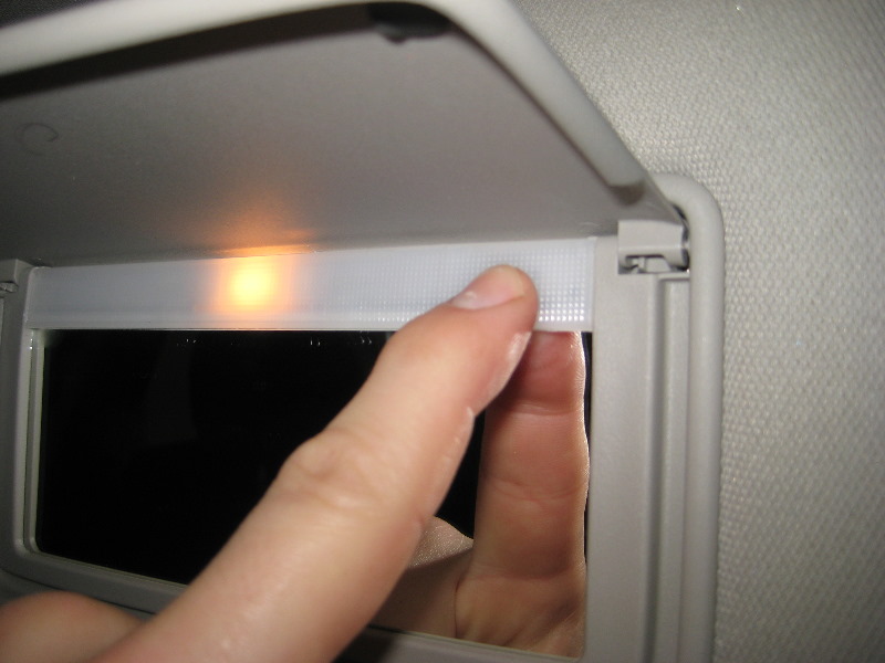2013-2015-Nissan-Altima-Vanity-Mirror-Light-Bulb-Replacement-Guide-013