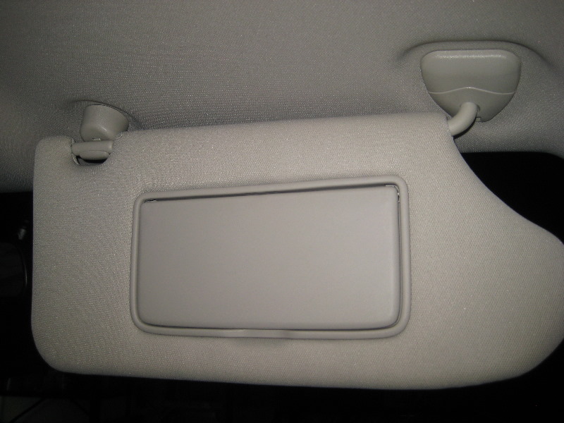 2013-2015-Nissan-Altima-Vanity-Mirror-Light-Bulb-Replacement-Guide-015