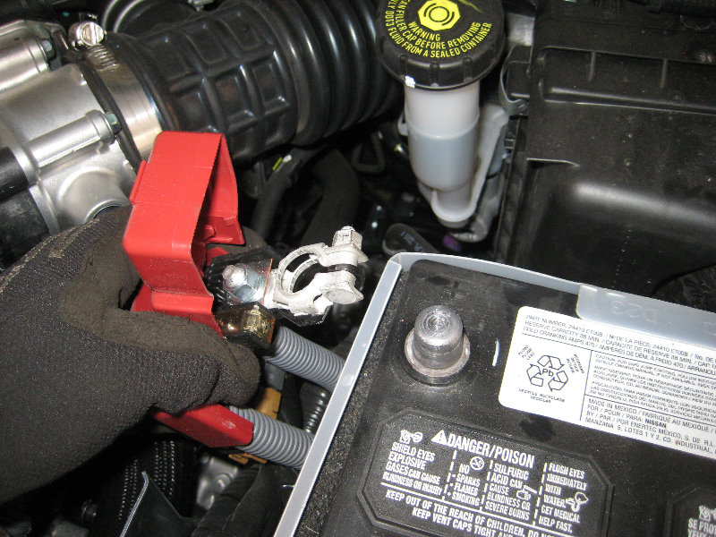 2013-2015-Nissan-Sentra-12V-Automotive-Battery-Replacement-Guide-011