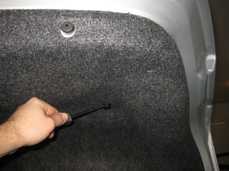 2013-2015-Nissan-Sentra-License-Plate-Light-Bulbs-Replacement-Guide-012